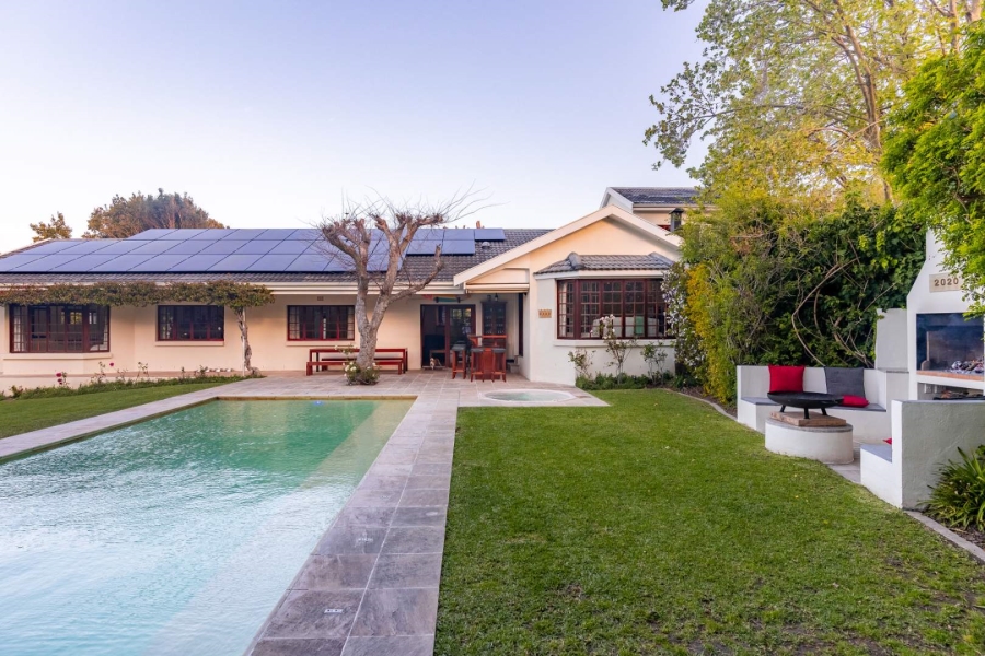 4 Bedroom Property for Sale in Constantia Western Cape